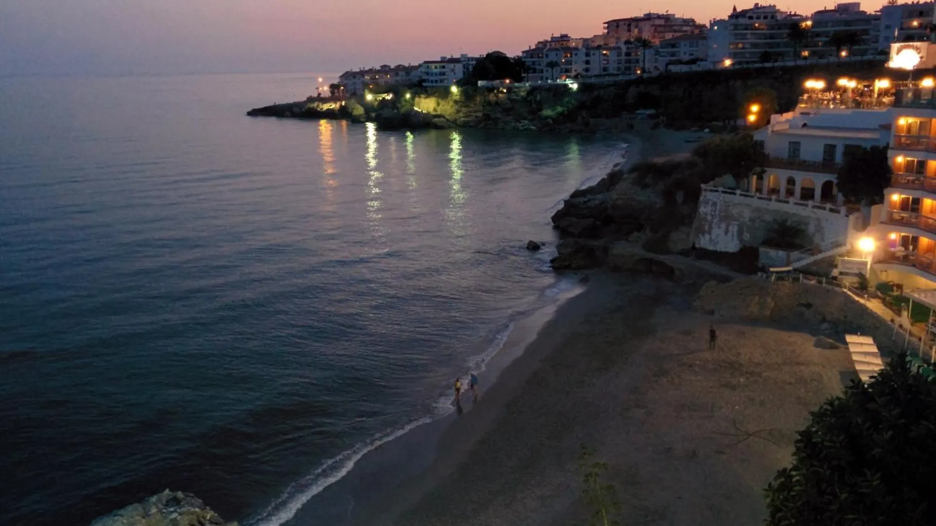 Apartment Wohnung In Nerja Mit Terrasse
