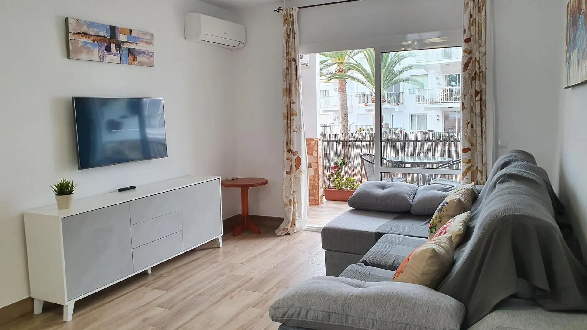 Wohnung In Nerja Mit Terrasse